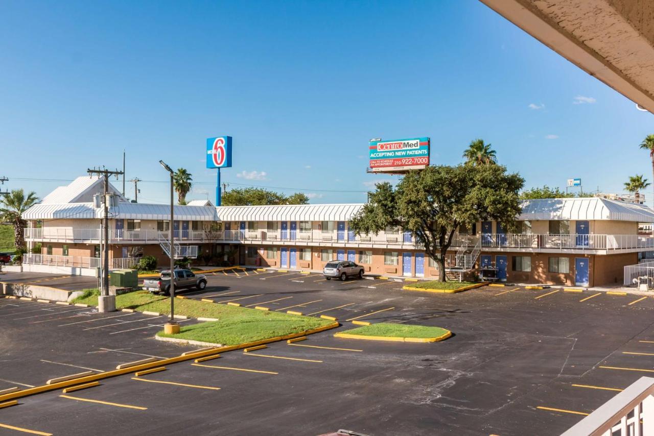 Travelodge By Wyndham San Antonio Lackland Afb North Esterno foto