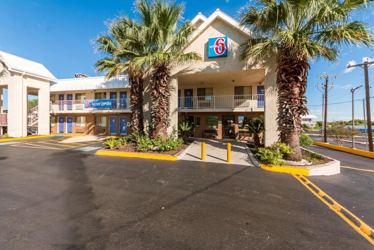 Travelodge By Wyndham San Antonio Lackland Afb North Esterno foto